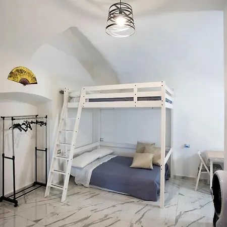 Appartement 63 Naples